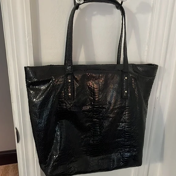 Kate Spade tote - Picture 2 of 7